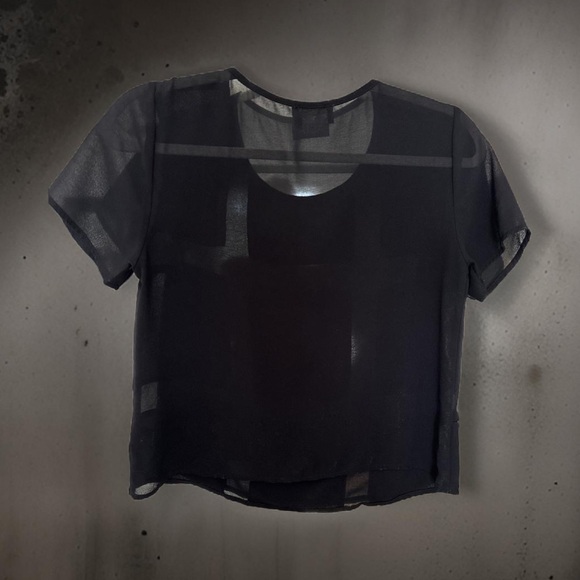 〰️ASTR Black Blouse〰️ - Picture 3 of 3